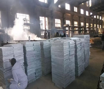 鋼格柵板廠家車(chē)間展示